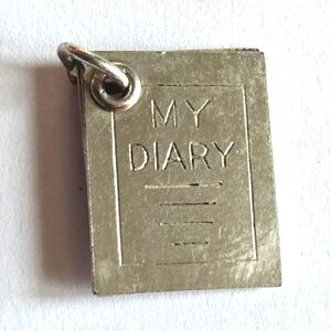 Vintage diary charm 3-D Moving Diary Book Charm Silver tone metal pendant